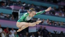 18岁小将周雅琴摘得奥运体操女子平衡木银牌 18岁小将周雅琴摘得奥运体操女子平衡木银牌