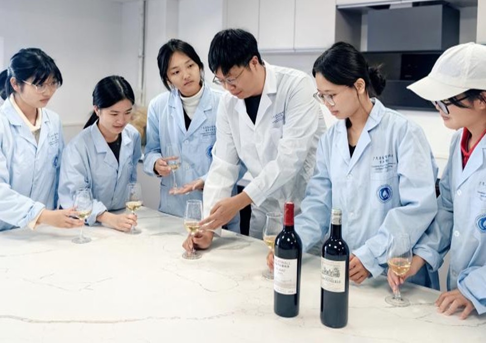 打造學(xué)工品牌！佛山大學(xué)食品科學(xué)與工程學(xué)院以“五悅促五育”
