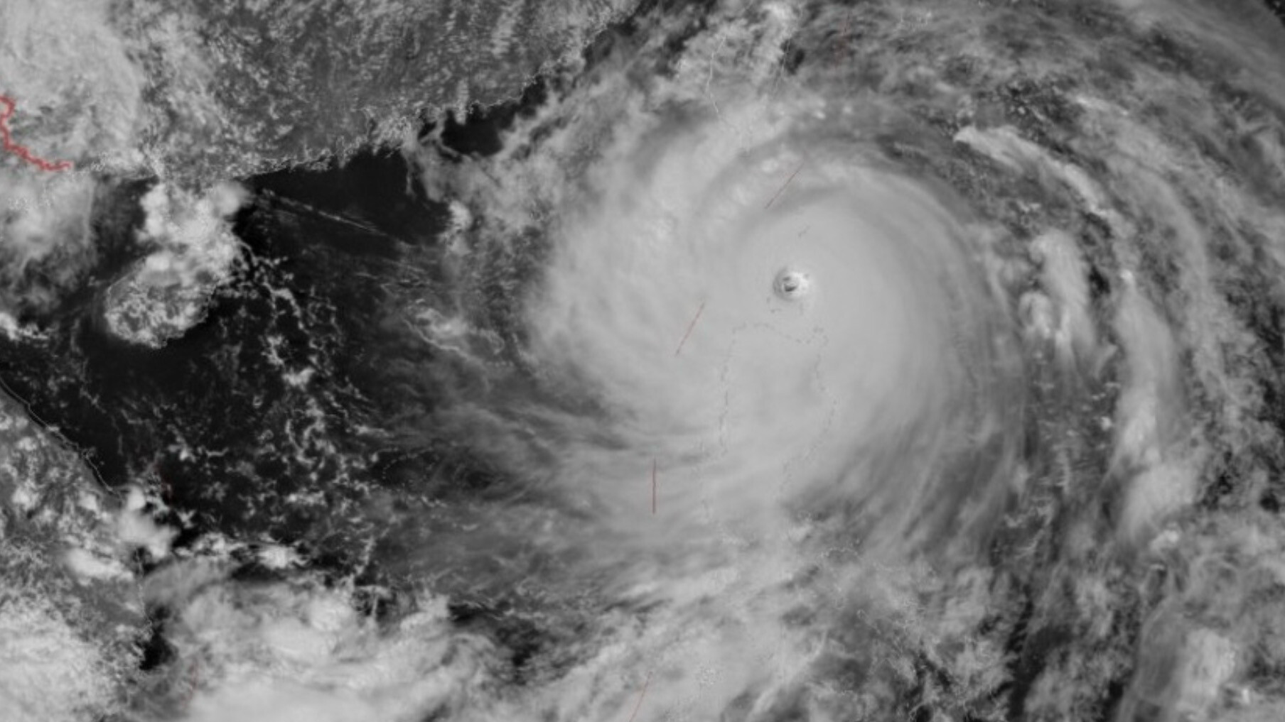 Airports in Guangdong gradually resume flights as the impact of Super Typhoon Ragasa weakens