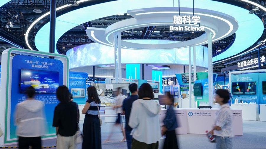 China aims to achieve breakthroughs in brain-computer interface technology by 2027