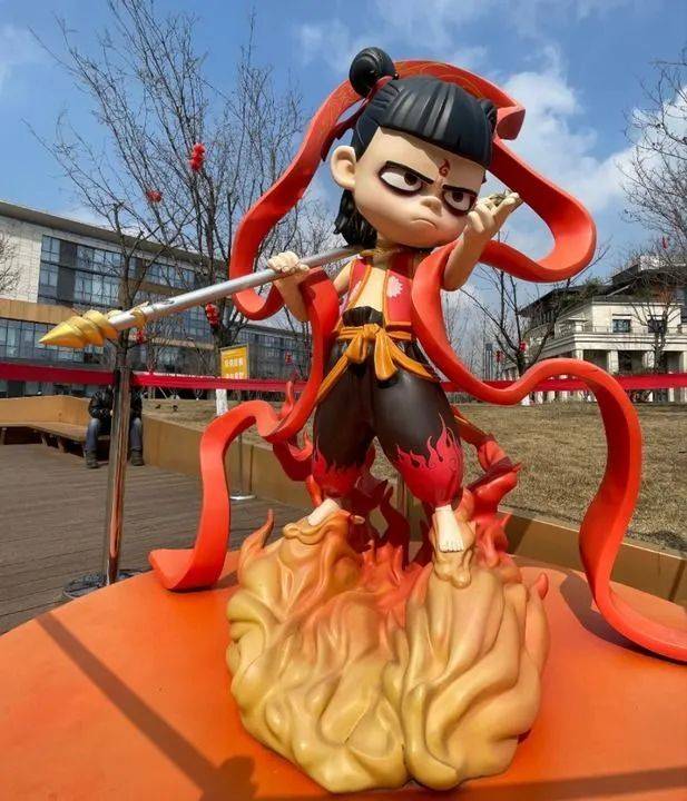 这是位于成都高新区的哪吒雕像(资料照片)。新华社发 这是位于成都高新区的哪吒雕像(资料照片)。新华社发