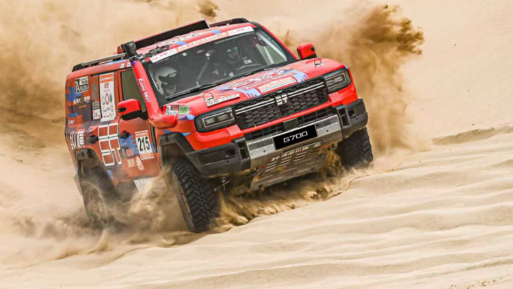 对标百万级豪车，纵横G700全球上市32.99万元起