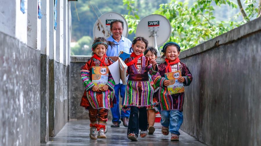 Teacher delivers hope to children in China's landlocked mountains