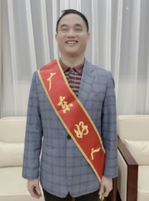 刘小伟 刘小伟