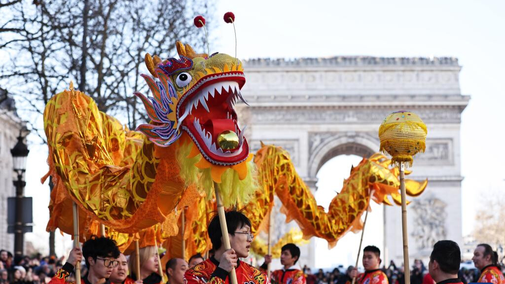 People celebrate Spring Festival in Paris