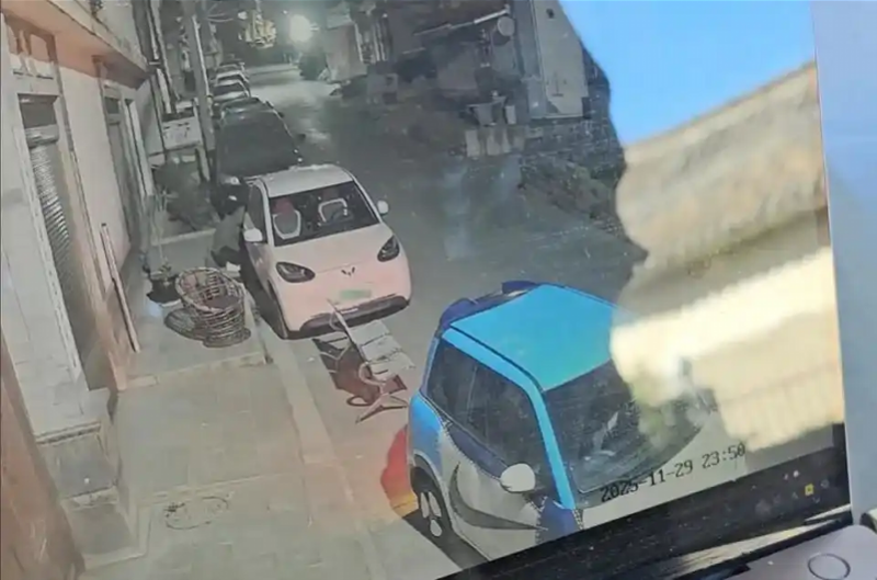 imagefile 游客租车遭遇“车辆划伤索赔”。