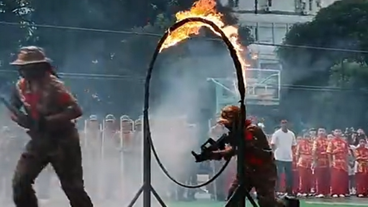 萌娃变身小标兵！来看广州海珠少先队员的“高燃时刻”