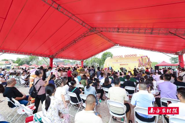 启动仪式现场座无虚席。
