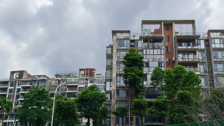 换房快乐与烦恼：存量博弈不应沦为行业大乱斗｜南方产业观