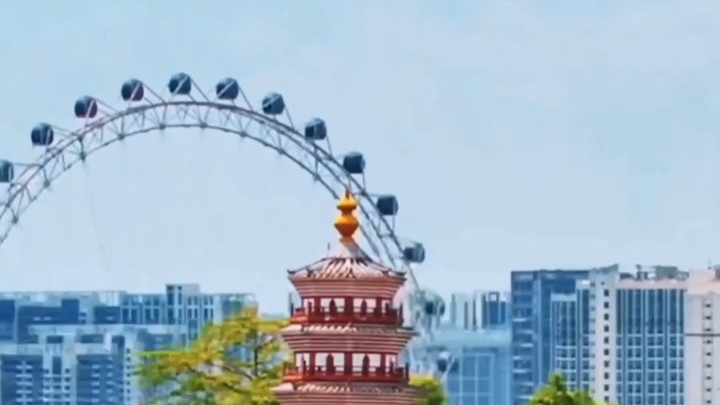 Autumn in Xiangshan, romance in the city