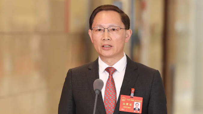 Guangdong Provincial People's Congress delegate Yu Gang hopes that more researchers in the Greater Bay Area would boldly tackle scientific and technological challenges, develop new productive forces