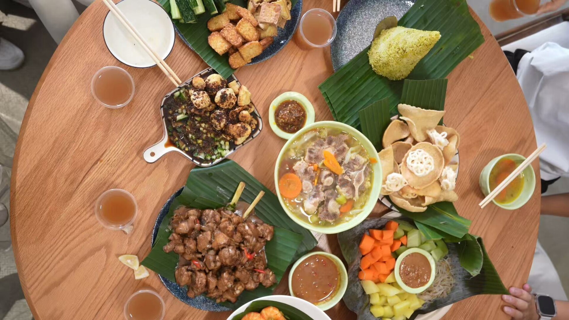 What's it like to be an Indonesian chef for a day in Foshan? | Meet Foshan ⑤