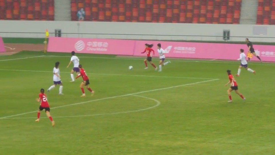 下半场“杀疯了”！开场即碾压，广东队20号连进2球