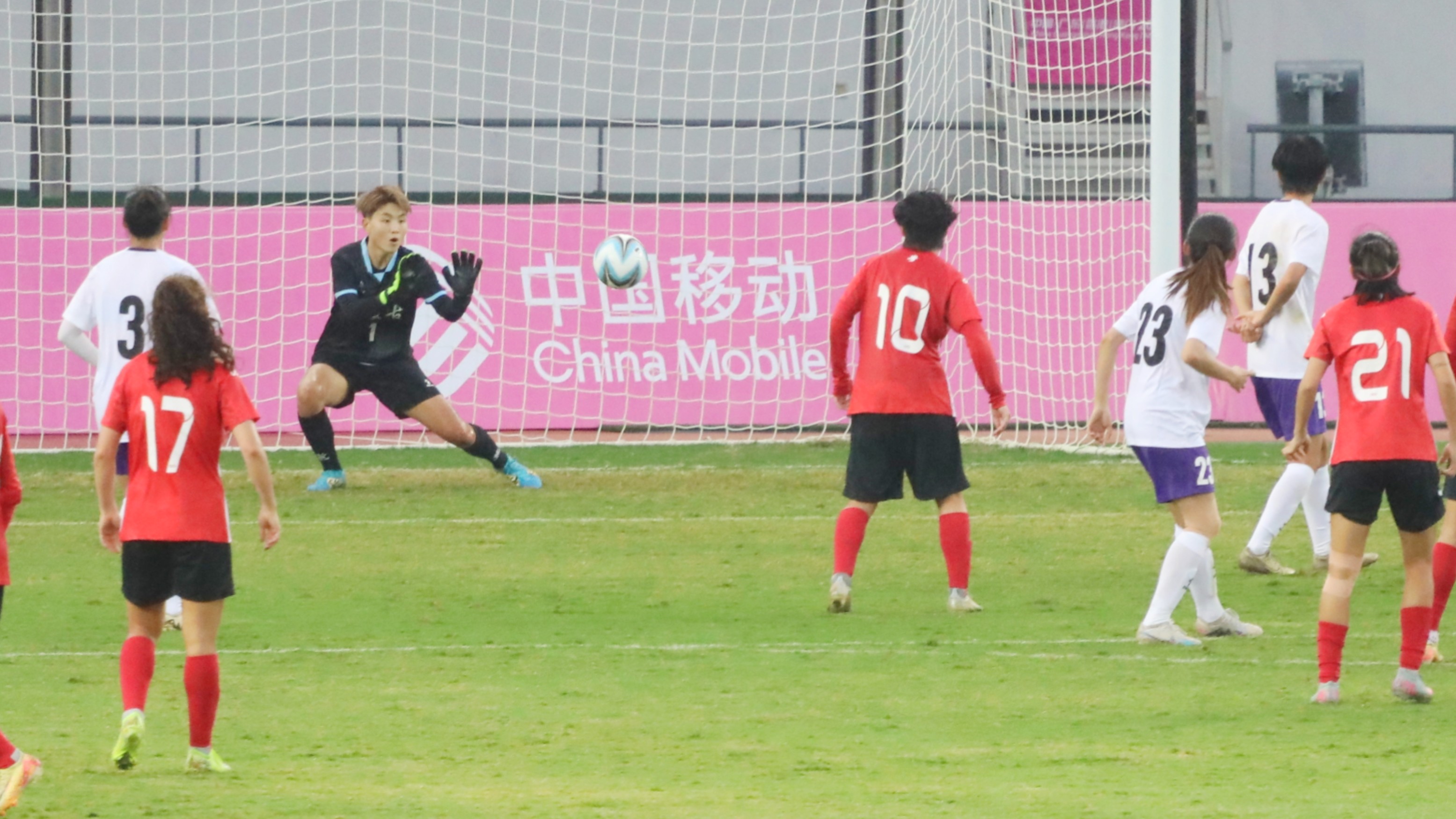 这实力太劲了！广东女足5-0狂胜内蒙古，拿下开门红