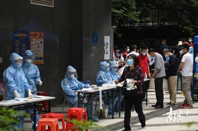 Guangzhou ramps up testing cases to minimize risk of virus spread