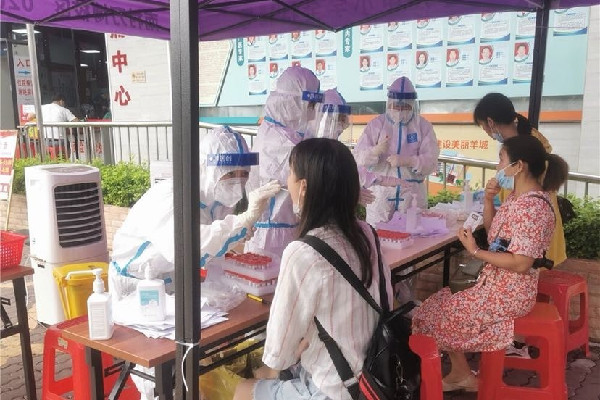 Guangzhou's Panyu suspends dine-in serivces, conducts new testing for all residents