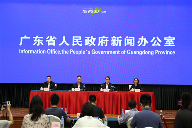 These people coming to Guangdong need to undergo a 14-day quarantine