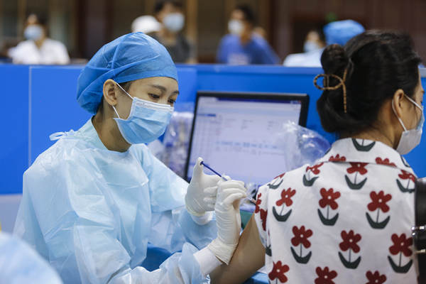 Guangzhou opens appointment for second dose of COVID-19 vaccine