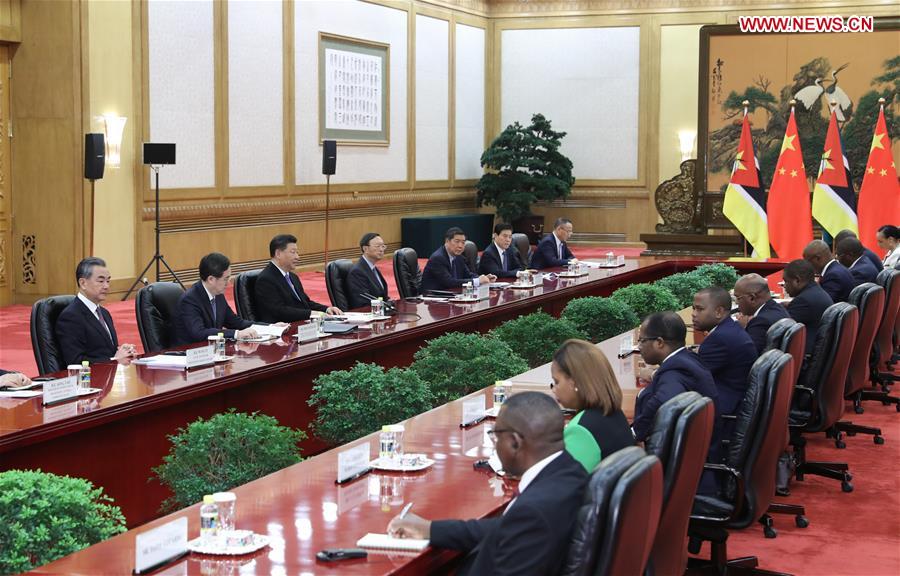 Xi meets Azerbaijani president