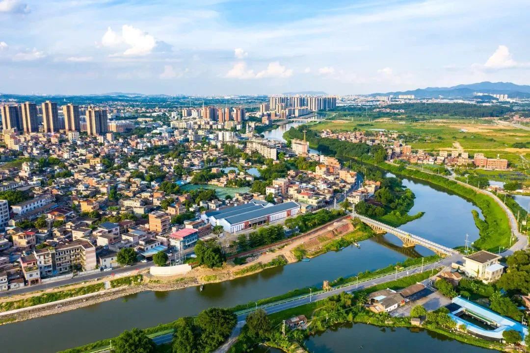 佛山市高明区明阳村、小洞村以红韵村风交出特色答卷丨全国文明村镇