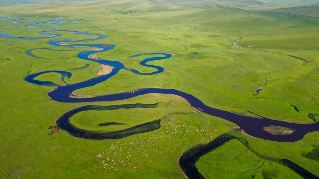 内蒙古：打造北疆亮丽风景线