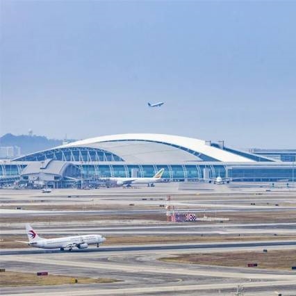 Deck for watching planes up close at Baiyun Airport's upcoming T3 completed