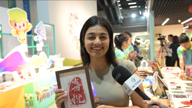 亚运会运动员制“喜悦”拓印品味中秋
