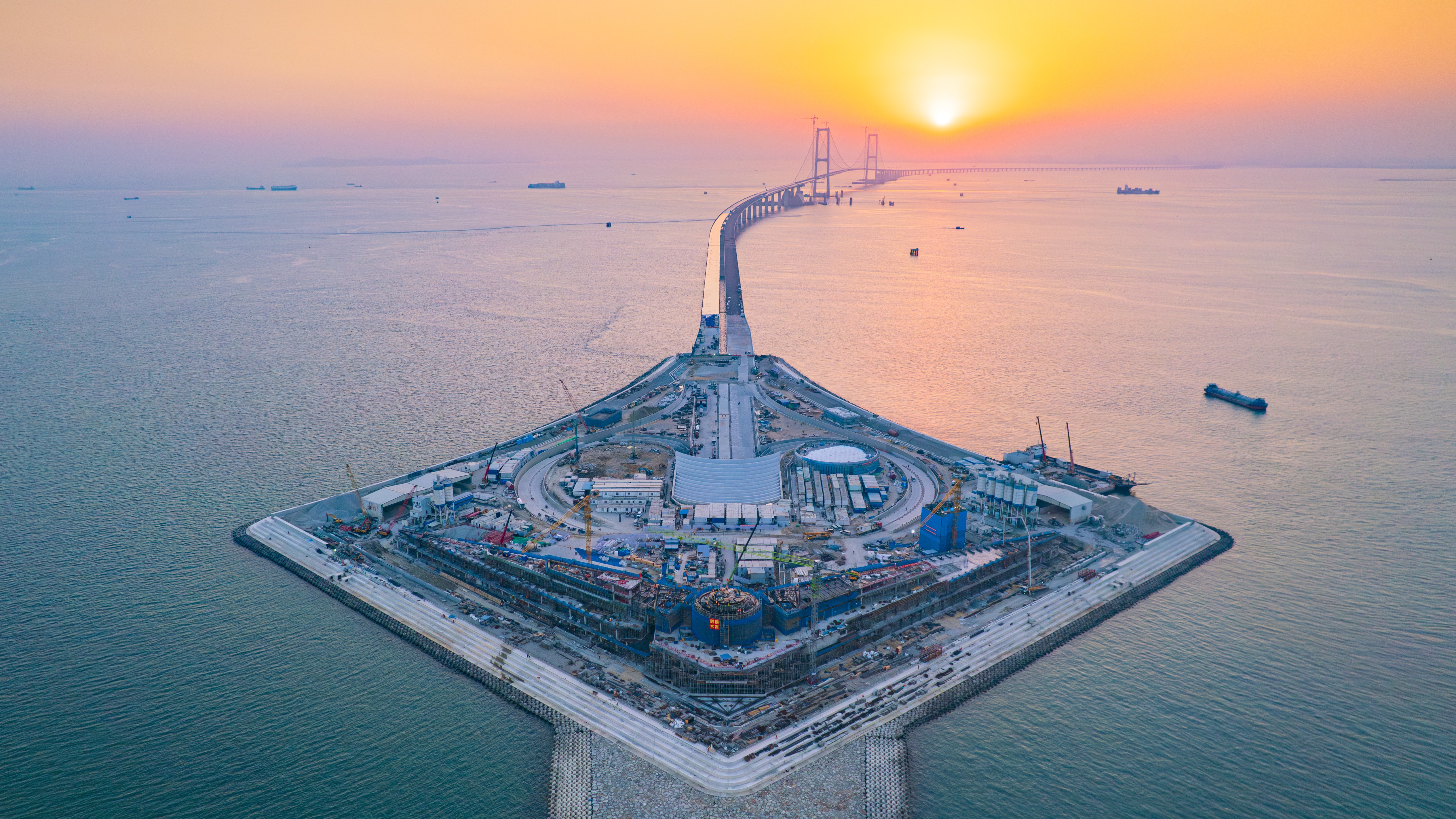 Guangdong to invest over 350 billion RMB to build high-quality transport network in 2024