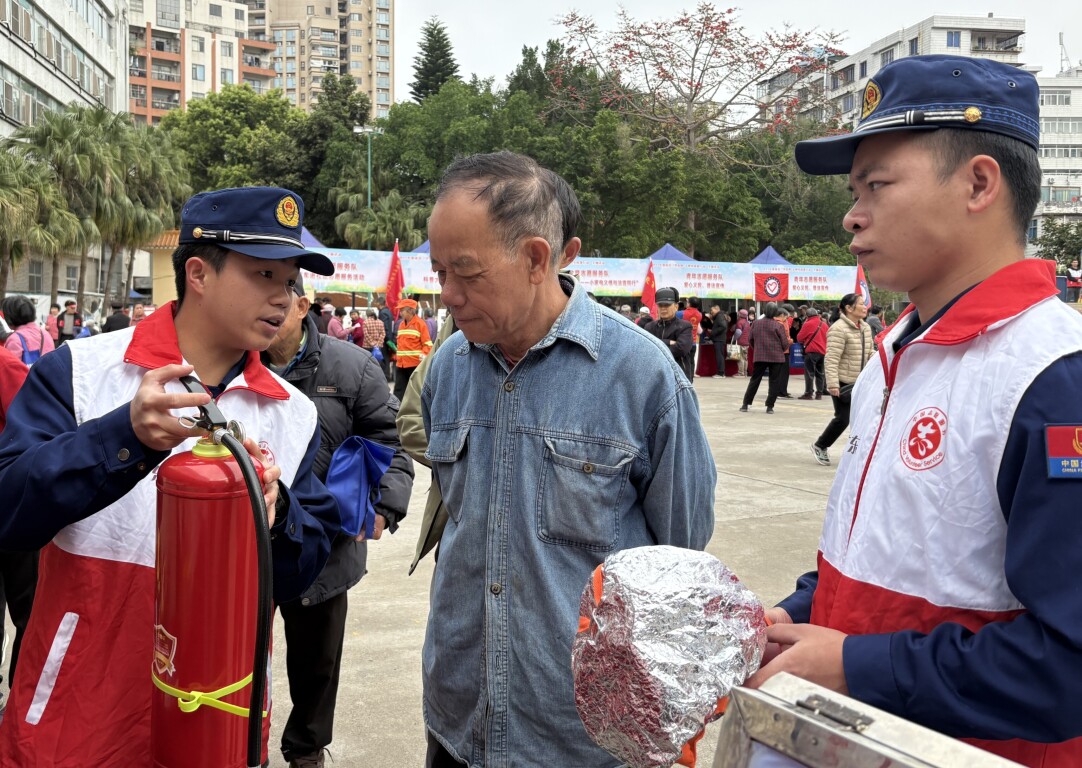 郁南：文明实践齐携手 共筑消防安全防线