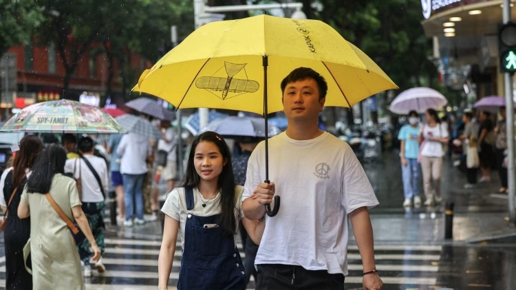 刚刚又来一场雨！ @广州街坊 未来几天出门一定要带伞