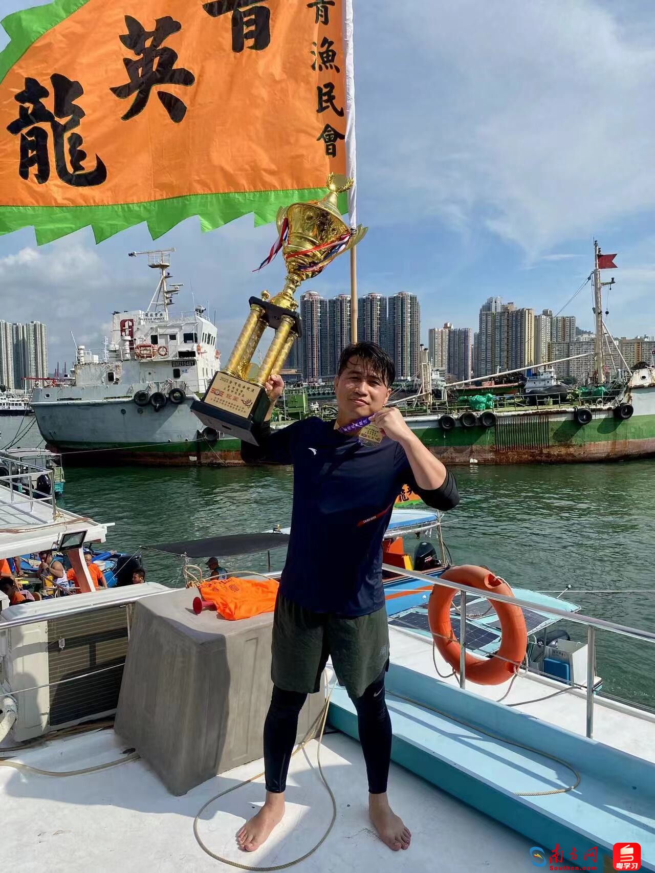 33岁的丘威龙加入菁英龙舟队一年半了