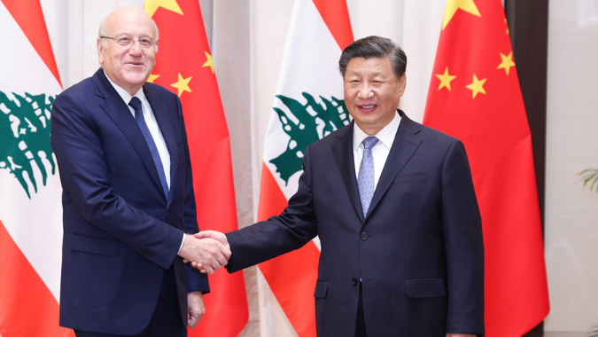 习近平会见黎巴嫩总理米卡提