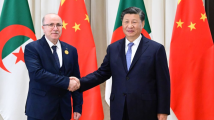 习近平会见阿尔及利亚总理阿卜杜拉赫曼 习近平会见阿尔及利亚总理阿卜杜拉赫曼