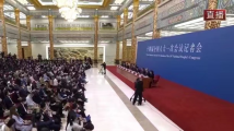 总理记者会:有祖国作后盾,香港、澳门的作用和地位只会加强,不会削弱 总理记者会:有祖国作后盾,香港、澳门的作用和地位只会加强,不会削弱