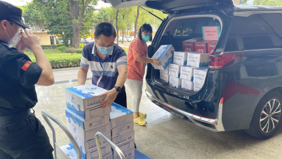 广州政法干部抗疫侧记：用心打好流调电话 汇总需求落实反馈