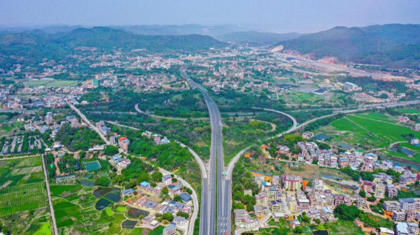 Shantou-Meizhou expressway project set for 2026 completion