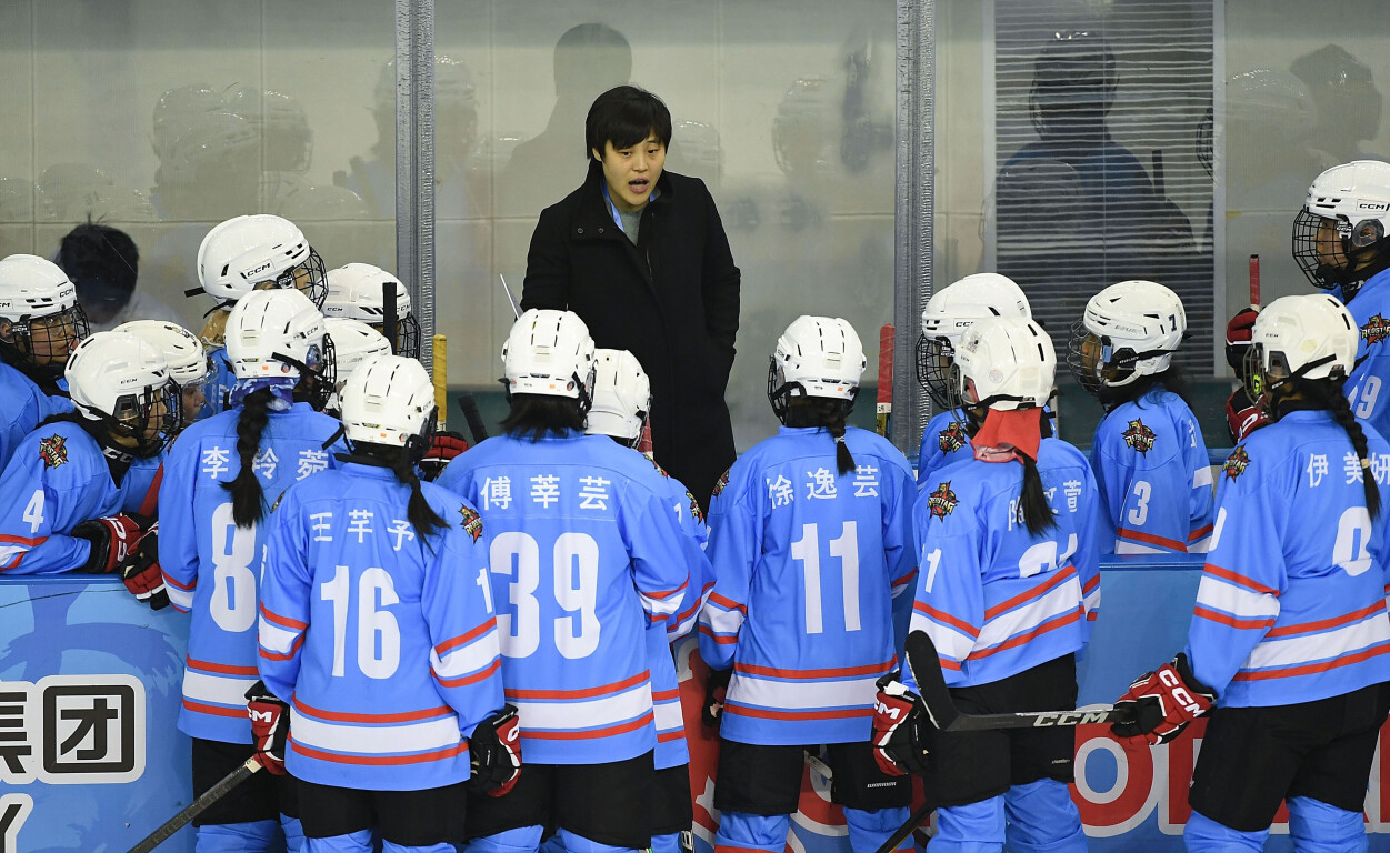 服裝時尚配色搭配文案（服裝色彩搭配文案）