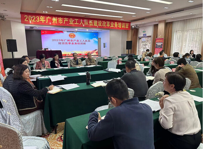 培训现场小组讨论.通讯员供图