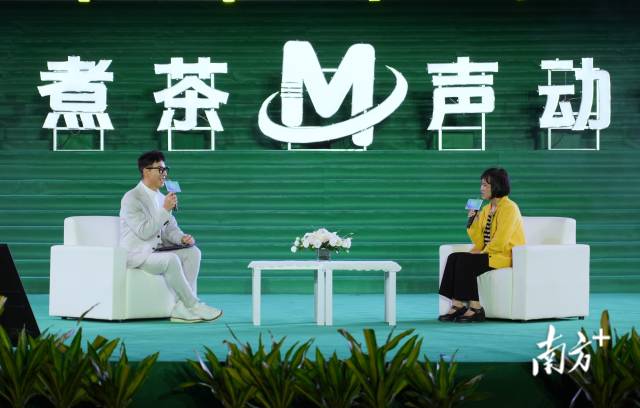 茂南区朝阳社区党委书记陈华女讲述社区建设暖心故事。 茂南区朝阳社区党委书记陈华女讲述社区建设暖心故事。