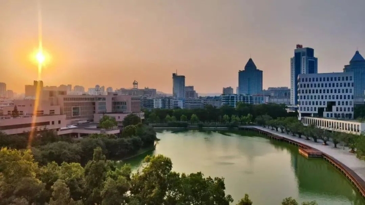 彭志平已任五邑大学校长