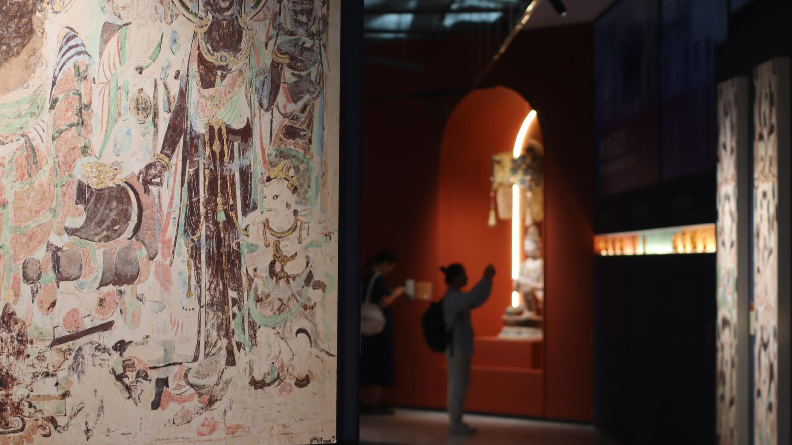 Digital exhibition in Shenzhen: 1:1 restoration of Dunhuang Murals