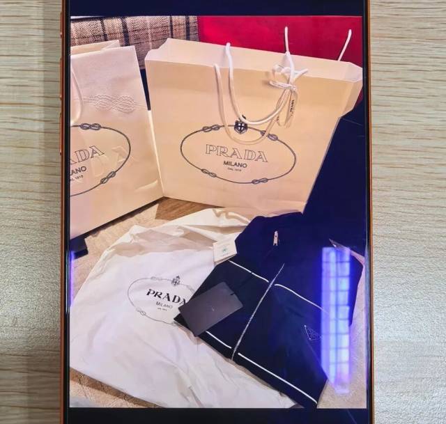 黄某社交平台分享的照片