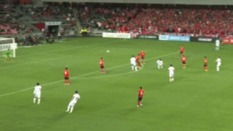 省港杯首回合：九人广东队客场2-2战平香港队