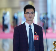 代表通道 | 卢海:出台村级后备干部培养政策,激励青年投身美丽乡村建设 代表通道 | 卢海:出台村级后备干部培养政策,激励青年投身美丽乡村建设
