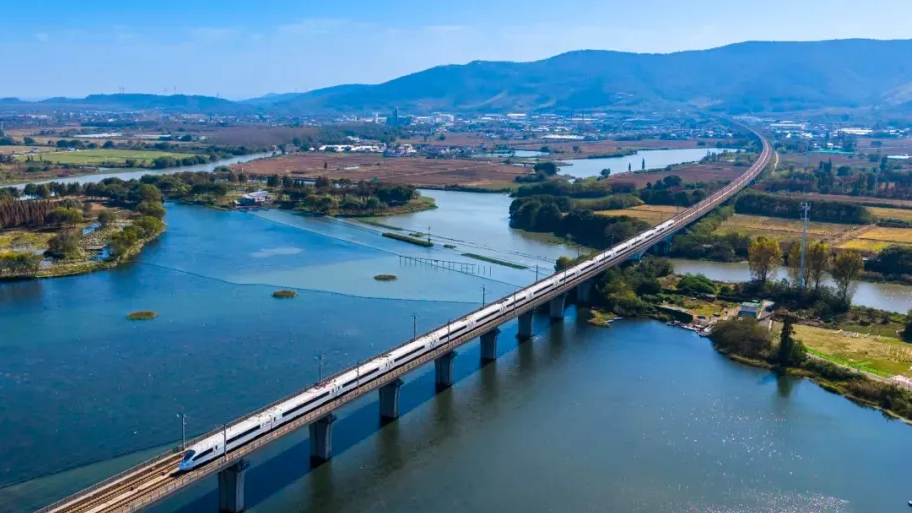 预计发送旅客7780万人次 铁路元旦假期运输今日启动