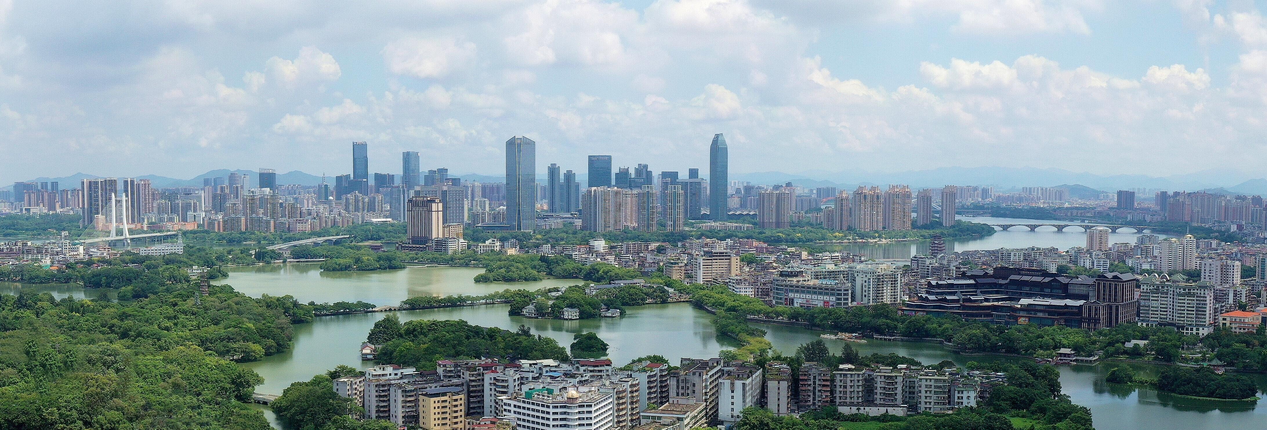 Aerial view of Huizhou. 南方+ 梁维春 拍摄