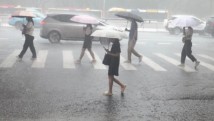 注意！广东西南部等局地将有10级以上雷暴大风，暴雨灾害风险较高