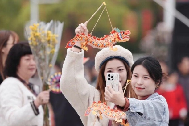 Both sunshine and cold front to impact Guangdong in CNY holidays
