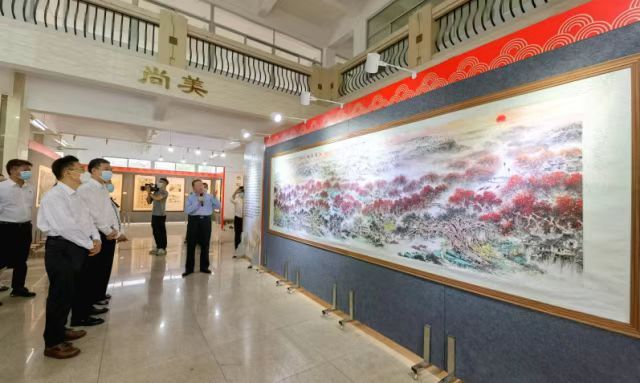 翰墨飘香 诗颂华章 | 新兴举办老干部书画诗词摄影作品展