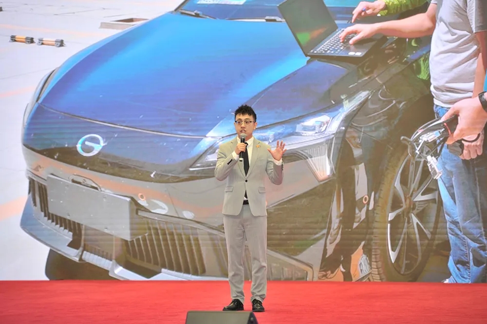 牌搞上去！请总书记放心！”来自广汽研究院的范禹发出铿锵有力的宣言。